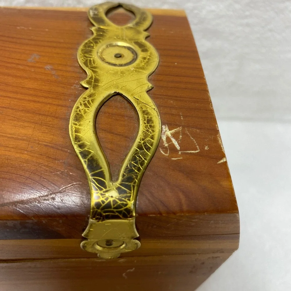 Cedar Box Trinket Keepsake Chest Tuchalechee Caverns Smokies Engraved‎ Wood